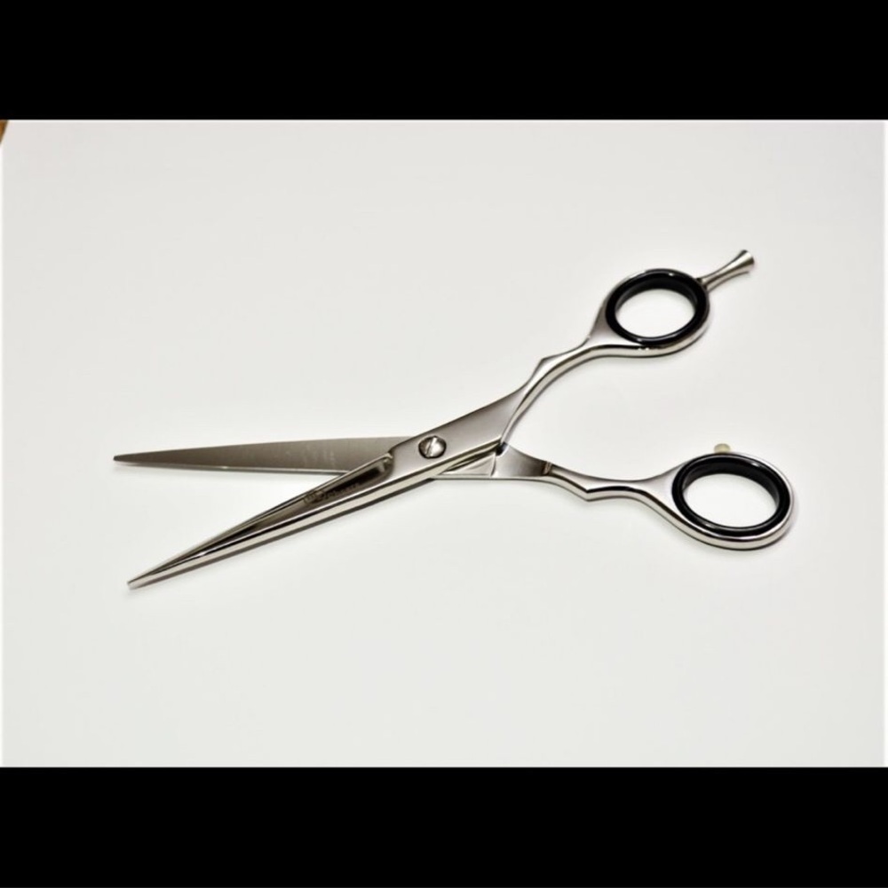 Professional Shears - Picture 2 of 3
